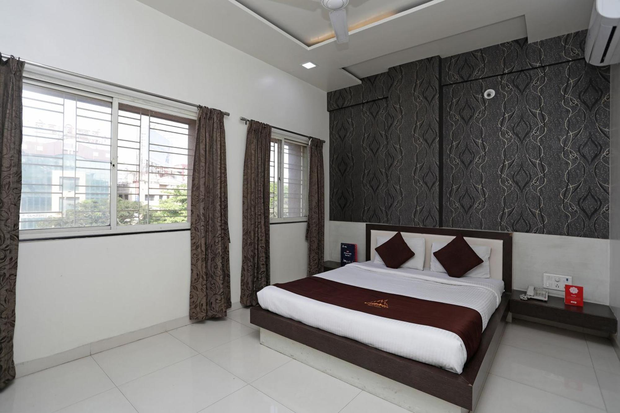 Hotel O Everest Inn Hotel Pune Exterior foto