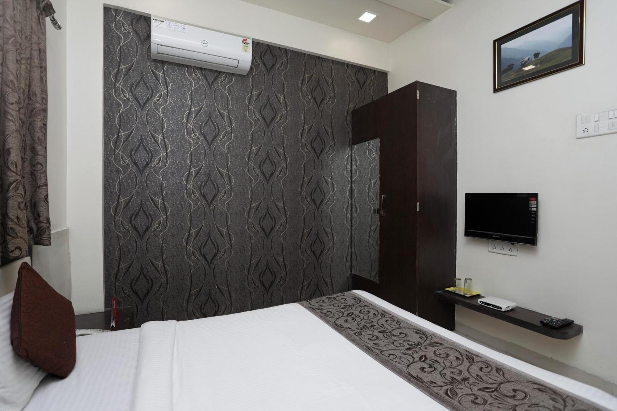 Hotel O Everest Inn Hotel Pune Exterior foto